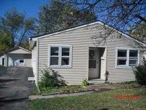  1574 Highland Ave, Glendale Heights, IL photo
