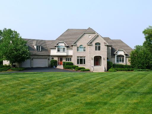  4 Barberry Dr, Hawthorn Woods, IL photo