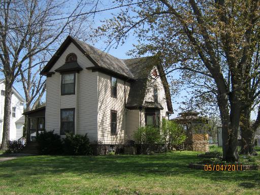  311 Brown St, Earlville, IL photo