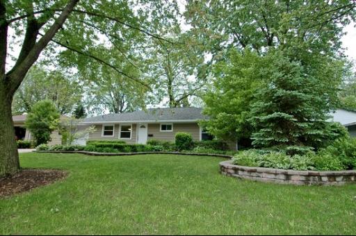  630 Deerpath Rd, East Dundee, IL photo