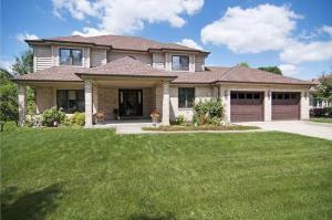  7620 Queens Ct, Downers Grove, IL photo