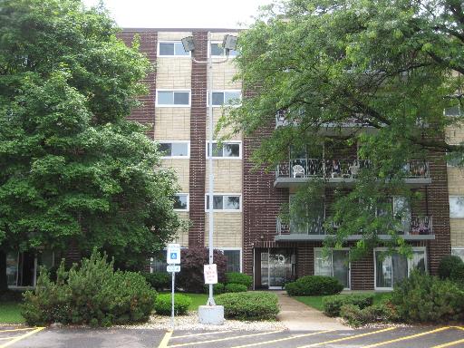  2900 Maple Ave #10C, Downers Grove, IL photo