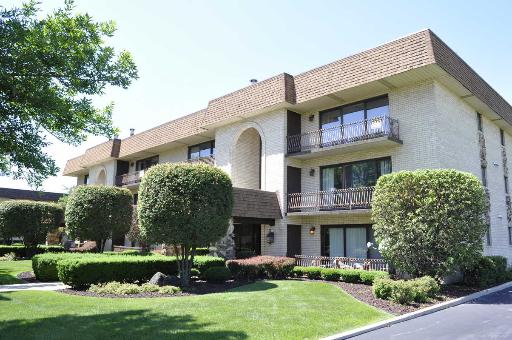  7422 W 153rd St #2, Orland Park, IL photo