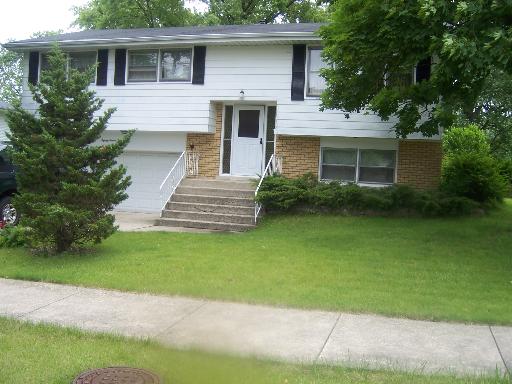  8725 S 85th Ave, Hickory Hills, IL photo