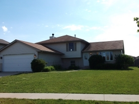  1407 GILRAY DR, JOLIET, IL photo