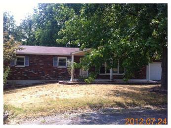  901 Nelson Dr, Maryville, IL photo