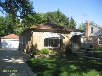  310 N Elmwood Ave, Waukegan, IL photo