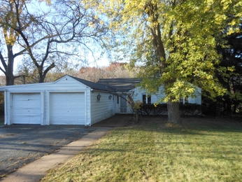  215 Miraflores Ave, Waukegan, IL photo