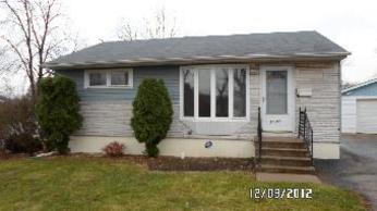  2501 Sequoit Road, Waukegan, IL photo