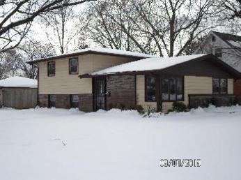  16842 Glen Oaks Dr, Country Club Hills, IL photo