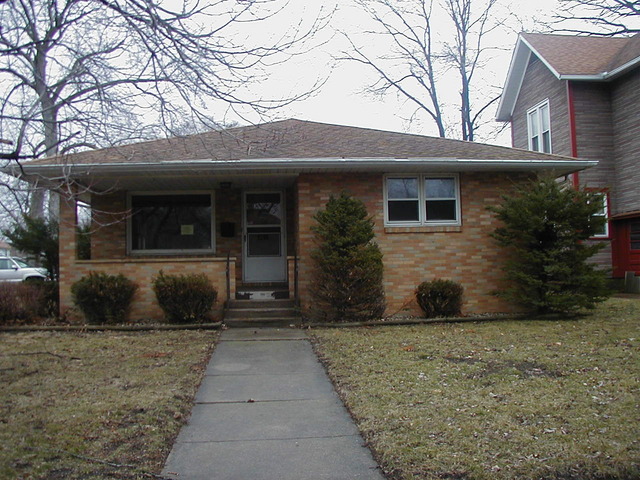  301 S Sterling St, Streator, Illinois  photo