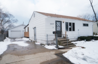  2837 N Pine St, Waukegan, Illinois  5310048