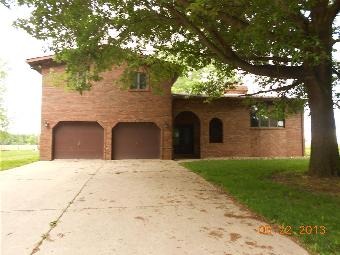  18925 Rosewood Ln, Breese, IL photo