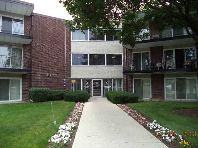  2800 Maple Ave 27 A, Downers Grove, Illinois  photo