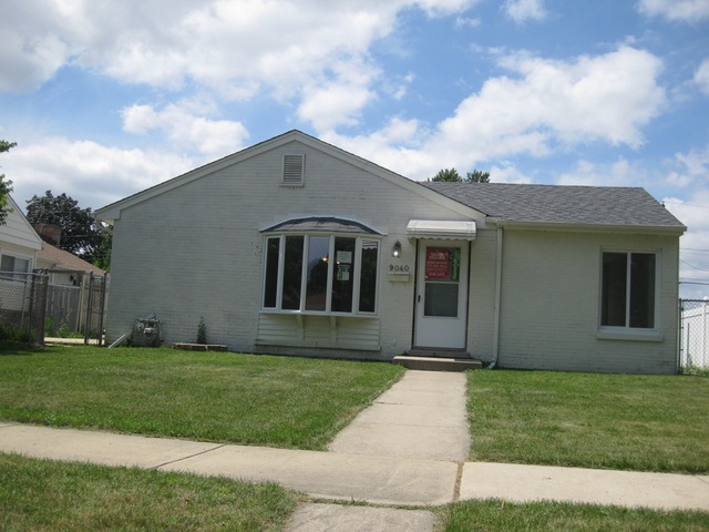  9040 Linder Ave, Morton Grove, Illinois  photo