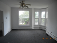  212 N West St Apt, Waukegan, Illinois  6062354