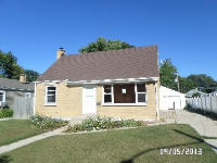  643 S Fulton Ave, Waukegan, IL 6408838