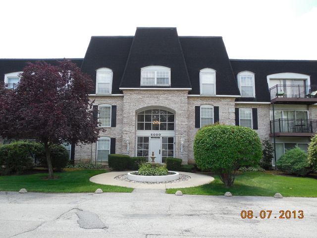  5000 Carriageway Dr Apt 30, Rolling Meadows, Illinois  photo