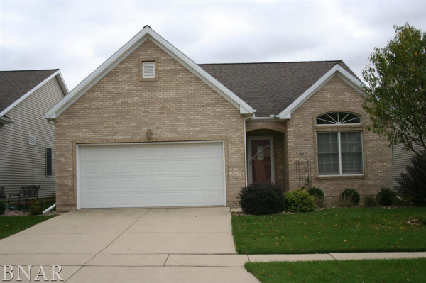  82 Crista Ann Ct, Bloomington, IL photo