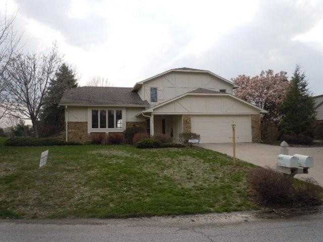  3037 Golfview Dr, Greenwood, IN photo