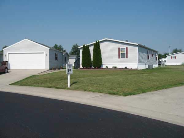  4340 Pond View Drive, Fort Wayne, IN photo