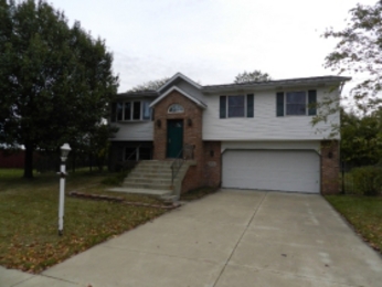  7962 Murrelet St, Hobart, IN photo