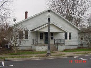  417 Arch St, Lawrenceburg, IN photo