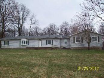  3107 Columbia Rd, Connersville, IN photo
