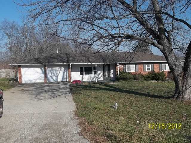  846 W Malone Dr, Connersville, Indiana  photo