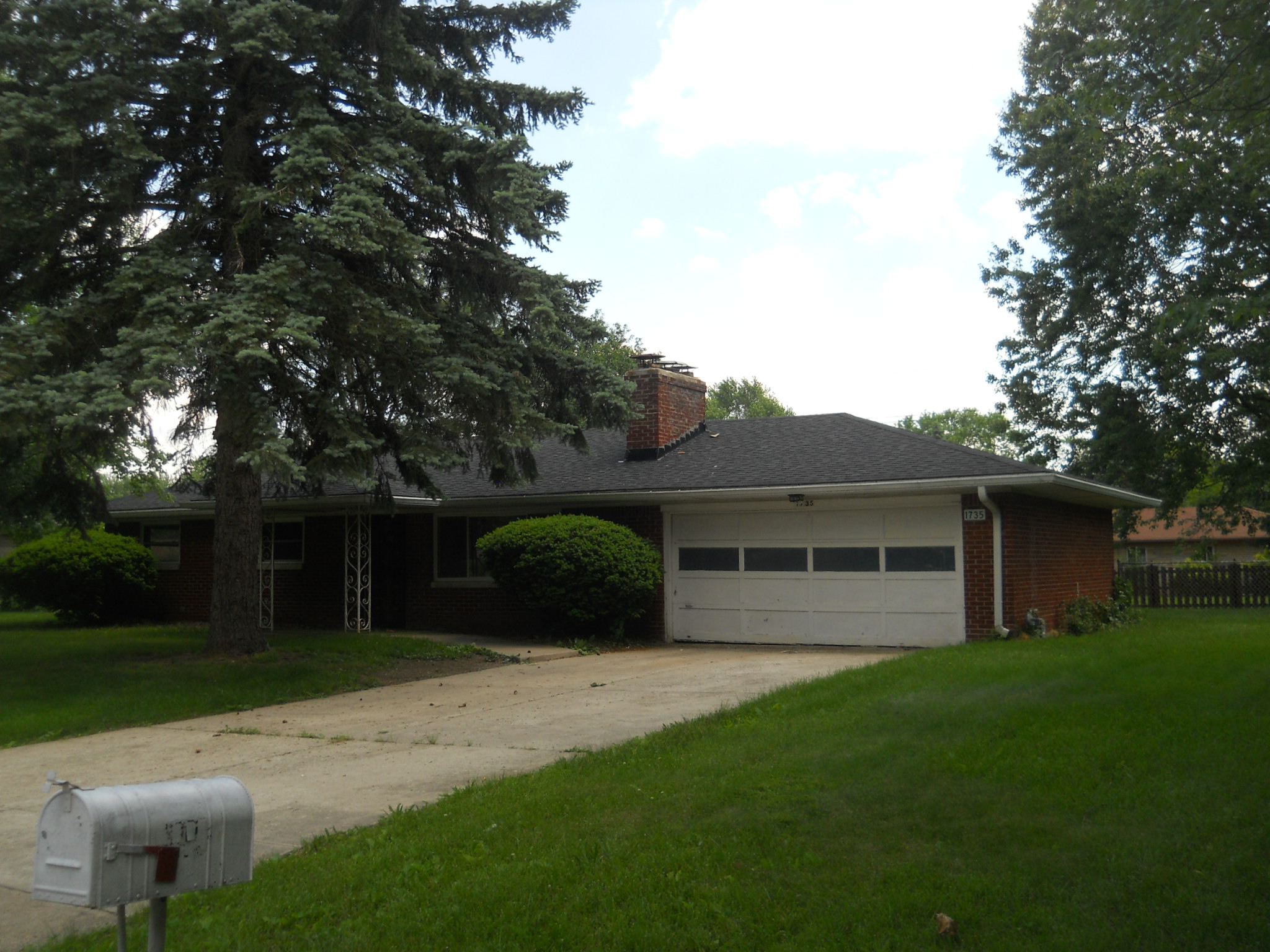  1735 Kenruth Dr, Indianapolis, IN photo