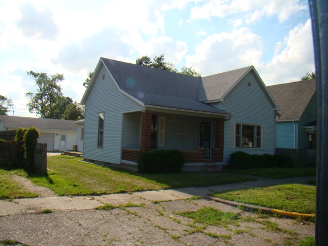  443 S 7th St, Clinton, IN photo