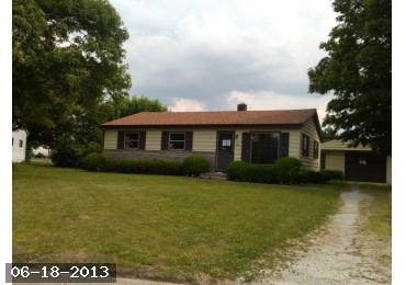  1149 Crestmoor Dr, Shelbyville, IN photo