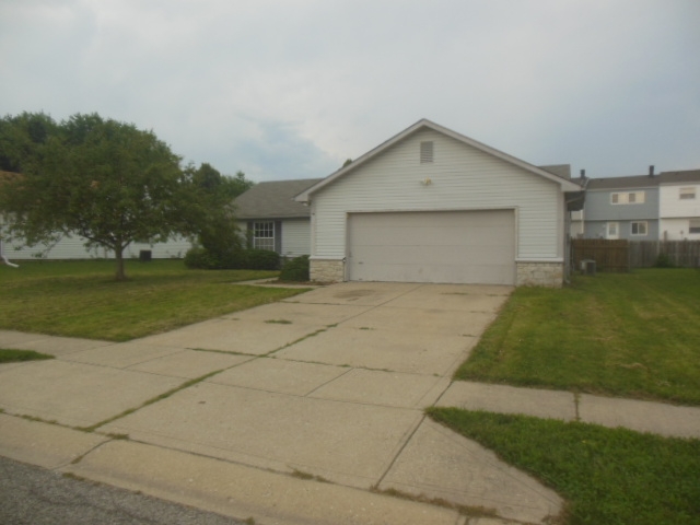  6740 Granger Ln, Indianapolis, IN photo