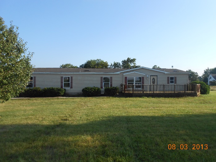  108 W South St, Goodland, IN photo