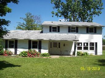  5815 Rolling Hills Dr, Fort Wayne, IN photo