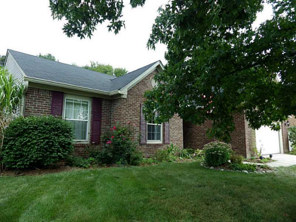  5831 Oakcrest Drive, Indianapolis, IN photo