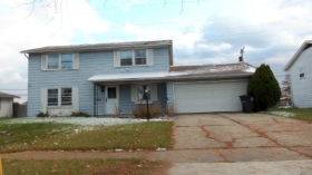  2108 Embassy Dr, Fort Wayne, IN photo