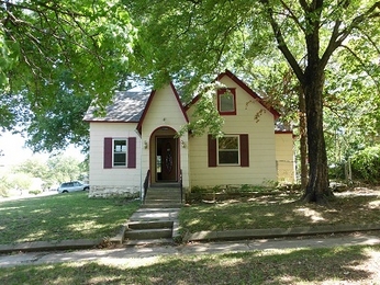  500 S 2nd St, Independence, KS photo