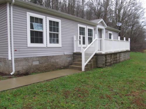  279 PARKER HOLLOW RD, Olive Hill, KY photo