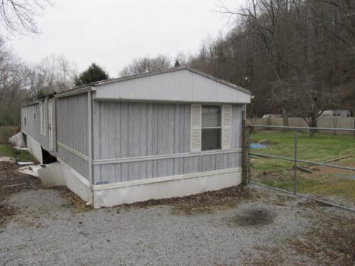  427-A BEANS FORK RD, Middlesboro, KY photo
