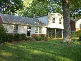  10811 Alberta Dr, Fairdale, KY photo