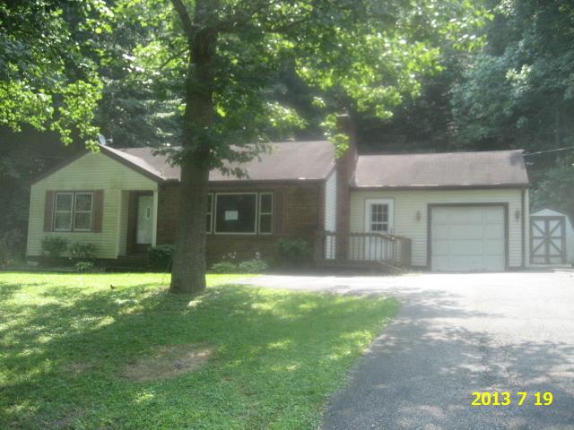  411 Kenwood Dr, Russell, KY photo