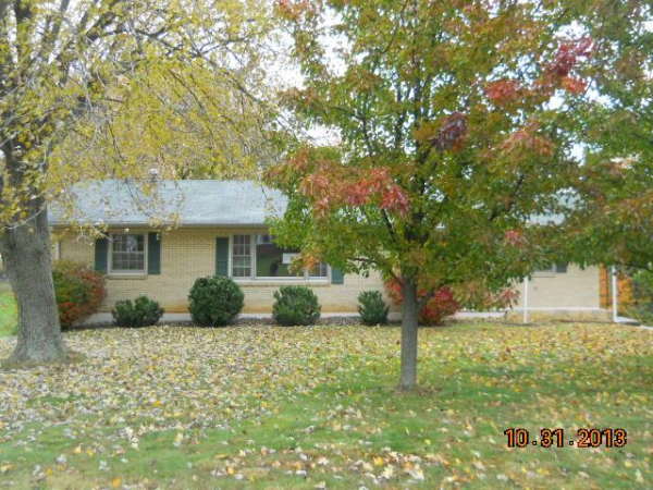  748 Briargate Ct, Radcliff, KY photo