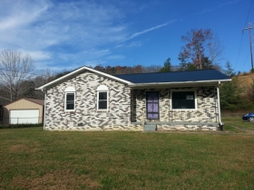  245 Laurel Heights, Manchester, KY photo