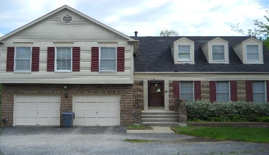  10924 Golf Course Terrace, Bowie, MD photo