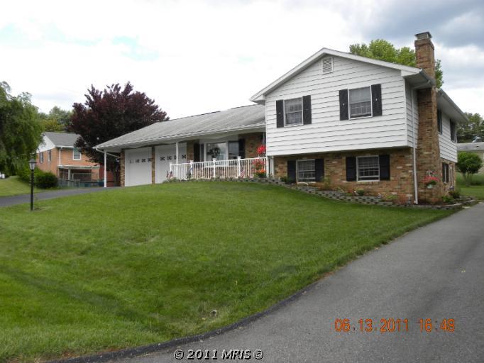  22115 Pikeside Dr, Smithsburg, MD photo