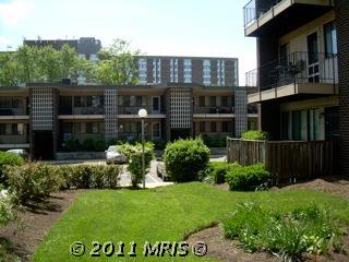  3920 Stone Gate Dr, Camp Springs, MD photo