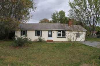  206 Fairview Dr, Chestertown, MD photo