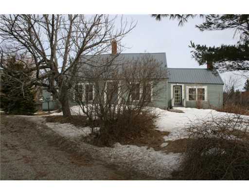 515 Station Rd, Columbia, ME 04623