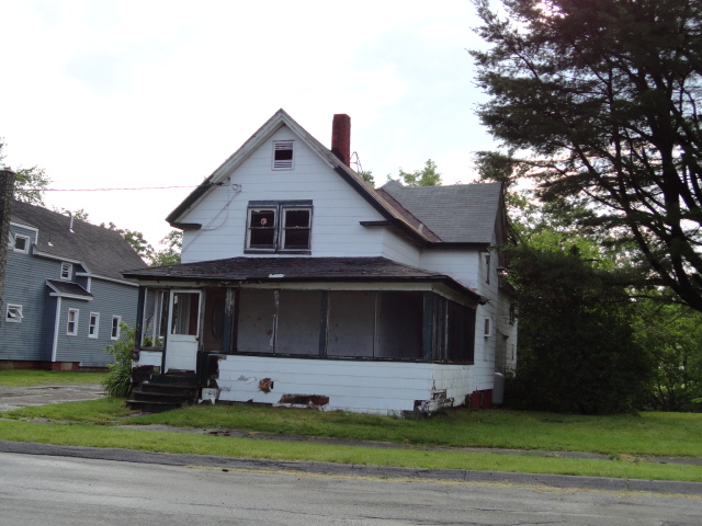  28 Drummond Ave, Waterville, ME photo